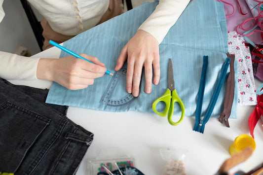 10 DIY Tulle Fabric Items that are Easy to Make and Can be Sold from Home BBCrafts.com